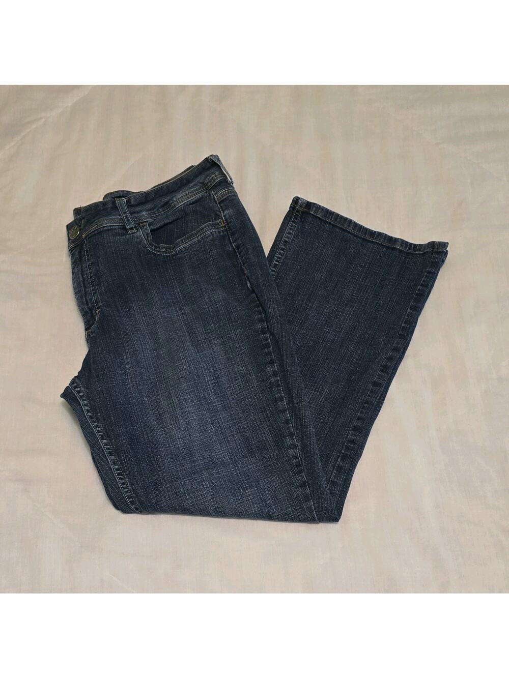 Lee Riders Women's 18 Bootcut Jeans Blue Medium Wash Stretch Denim Button Zip